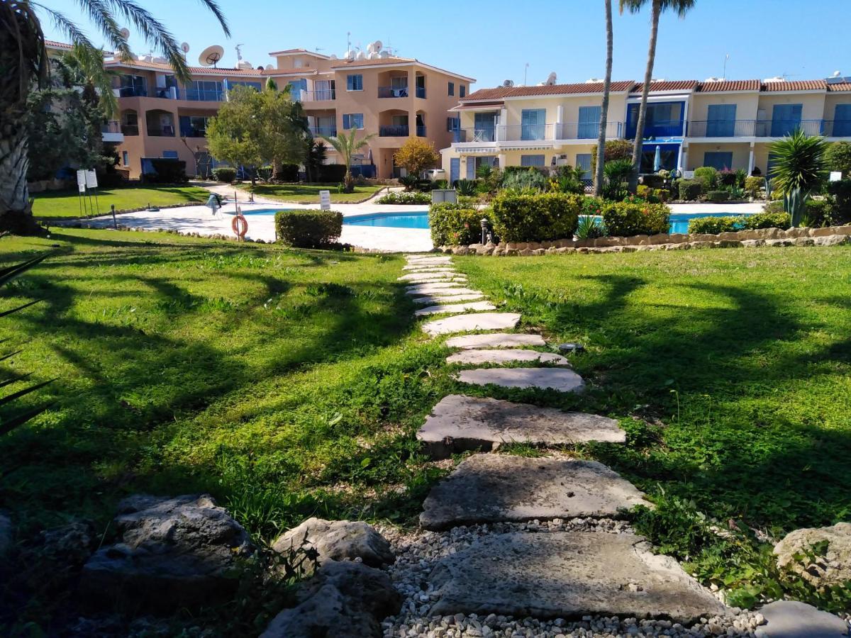 Paradise Gardens II Anastasia Apartment Paphos 外观 照片